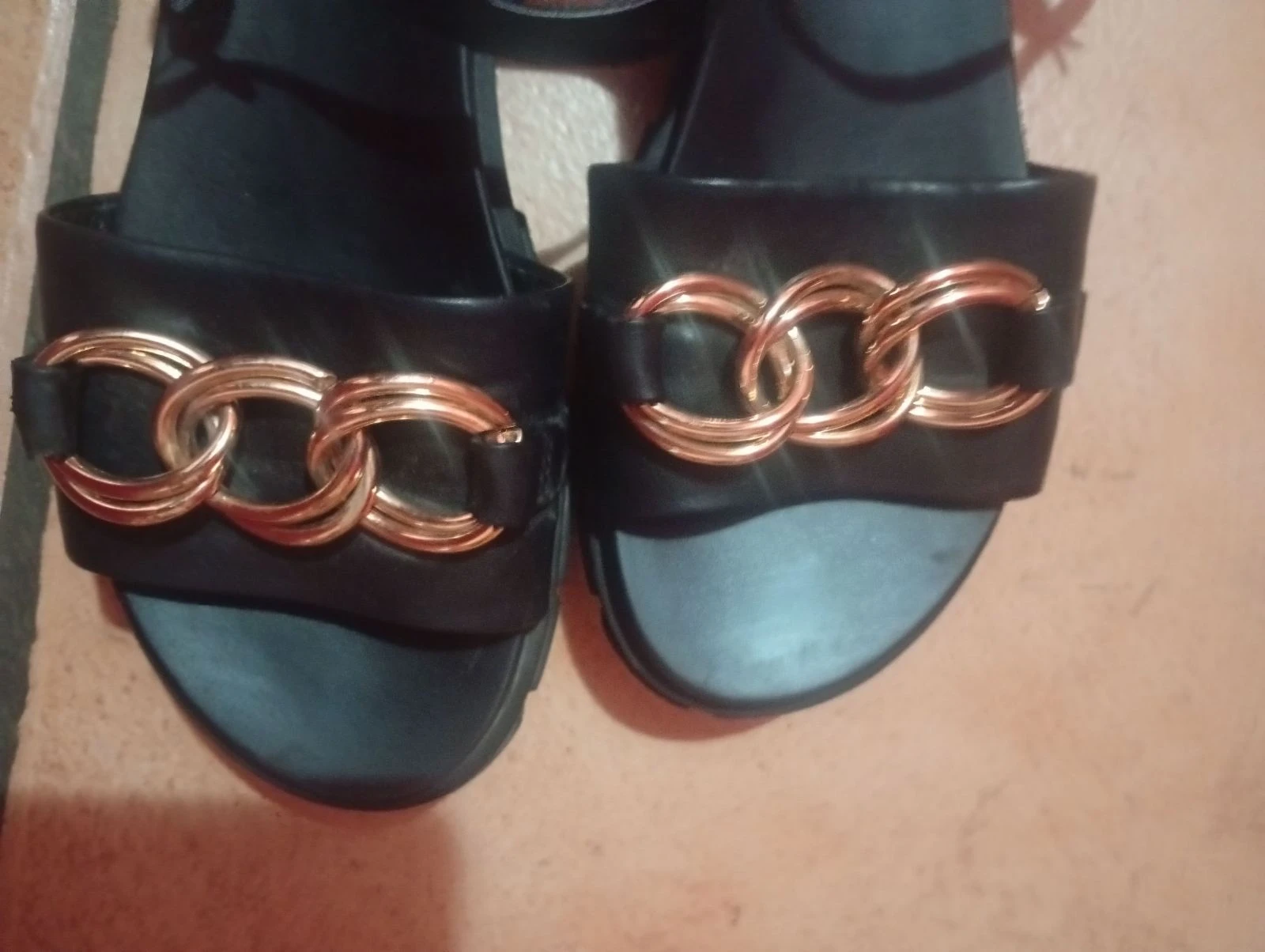 Black and gold sandals – photo 7